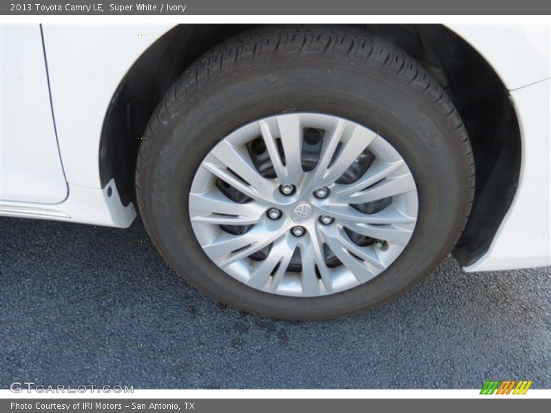 Super White / Ivory 2013 Toyota Camry LE