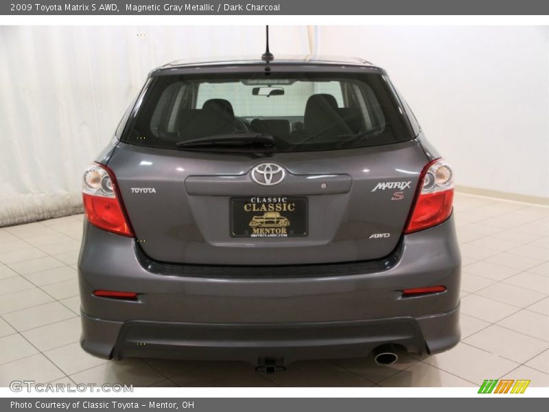 Magnetic Gray Metallic / Dark Charcoal 2009 Toyota Matrix S AWD
