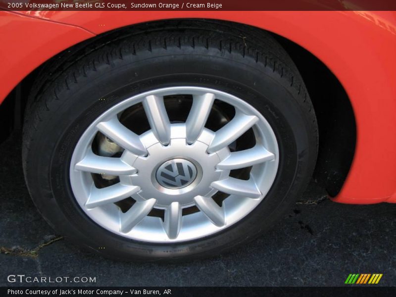 Sundown Orange / Cream Beige 2005 Volkswagen New Beetle GLS Coupe