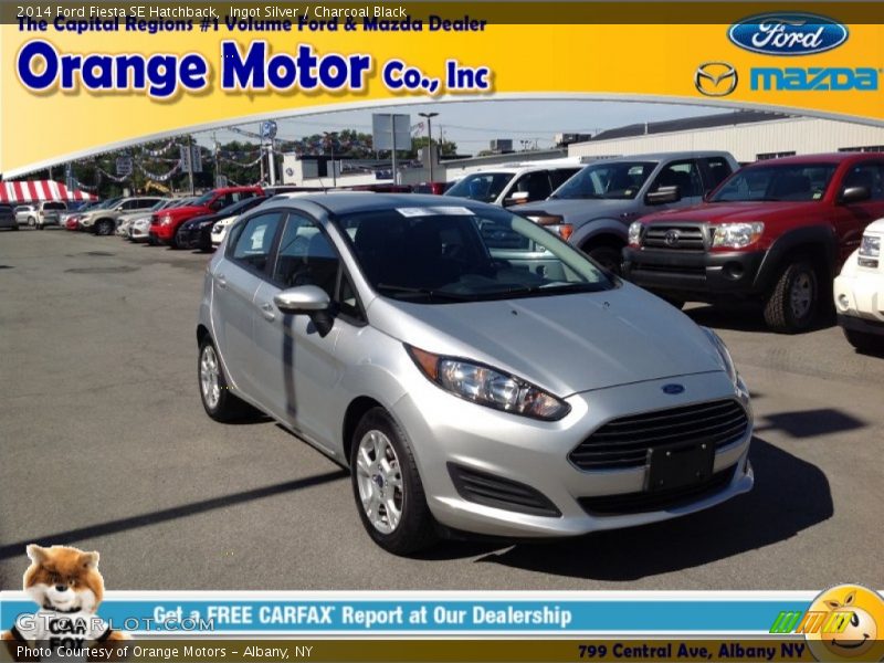 Ingot Silver / Charcoal Black 2014 Ford Fiesta SE Hatchback