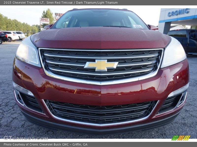 Siren Red Tintcoat / Dark Titanium/Light Titanium 2015 Chevrolet Traverse LT