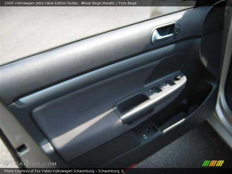 Wheat Beige Metallic / Pure Beige 2006 Volkswagen Jetta Value Edition Sedan