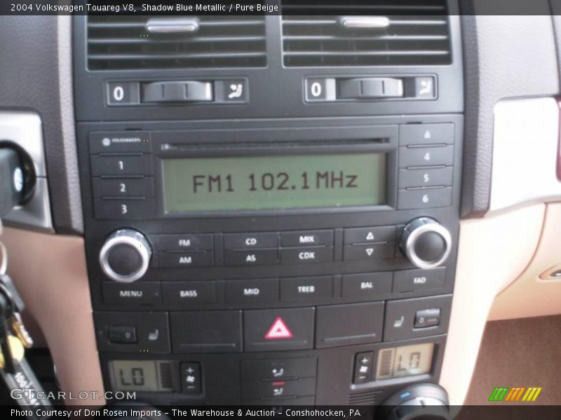 Shadow Blue Metallic / Pure Beige 2004 Volkswagen Touareg V8