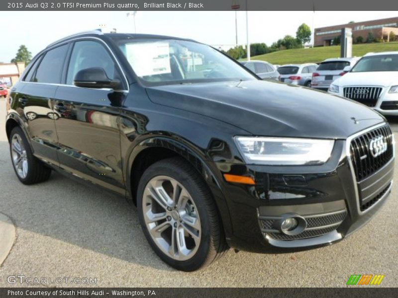 Front 3/4 View of 2015 Q3 2.0 TFSI Premium Plus quattro