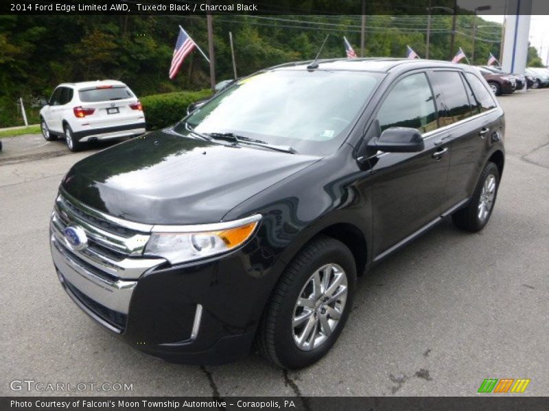 Front 3/4 View of 2014 Edge Limited AWD