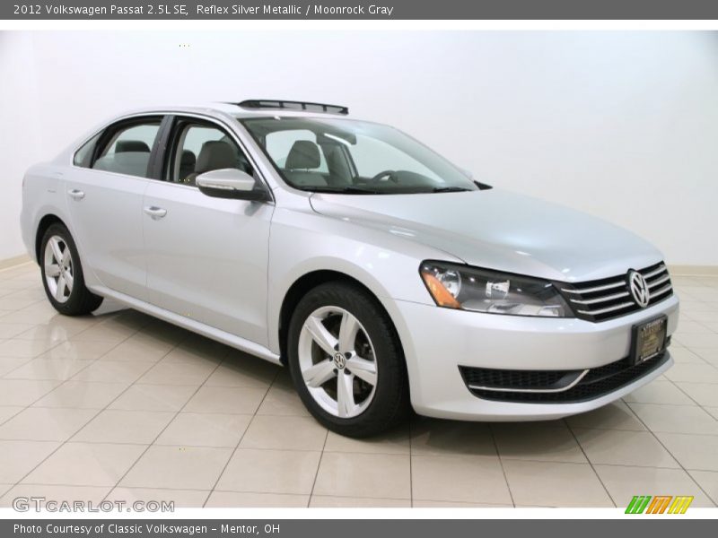 Reflex Silver Metallic / Moonrock Gray 2012 Volkswagen Passat 2.5L SE