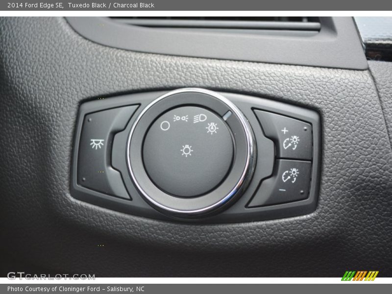 Tuxedo Black / Charcoal Black 2014 Ford Edge SE