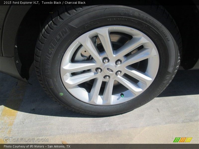 Tuxedo Black / Charcoal Black 2015 Ford Explorer XLT