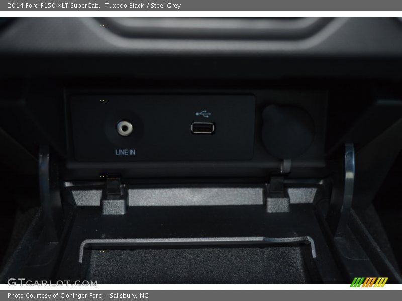 Tuxedo Black / Steel Grey 2014 Ford F150 XLT SuperCab
