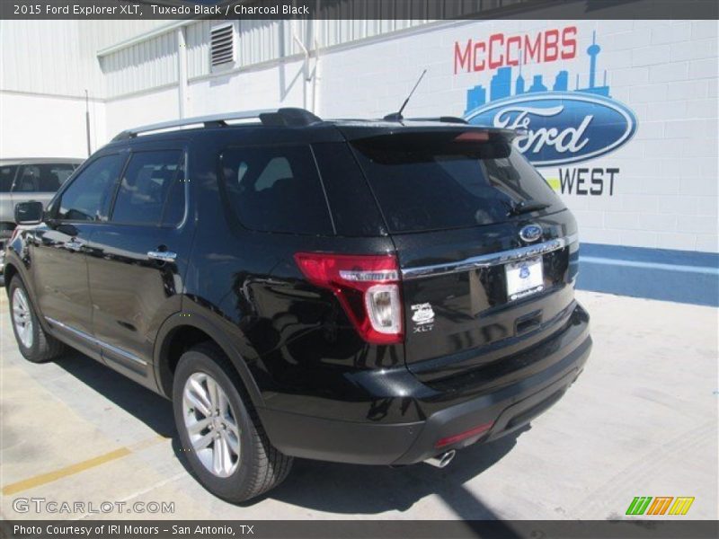 Tuxedo Black / Charcoal Black 2015 Ford Explorer XLT