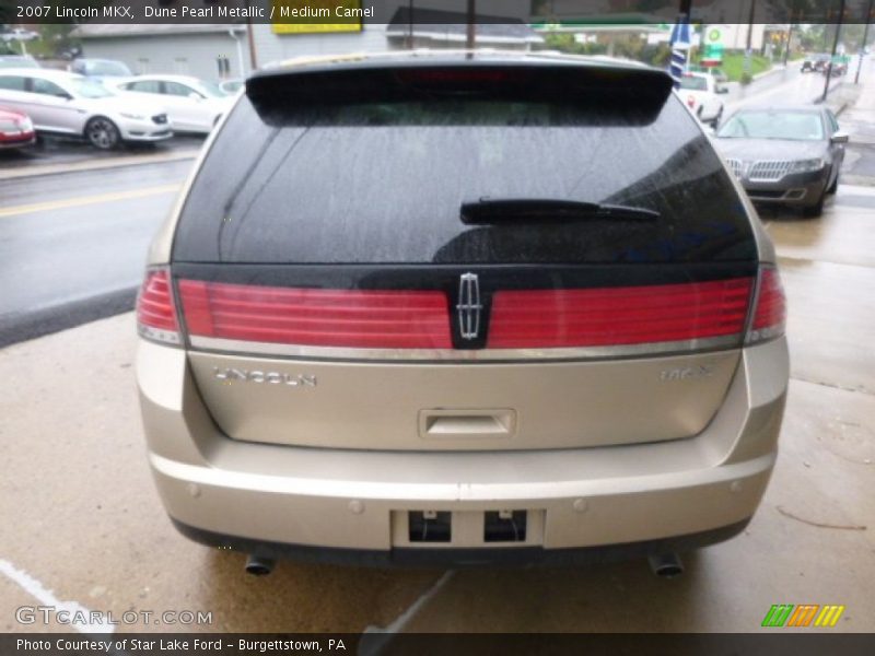 Dune Pearl Metallic / Medium Camel 2007 Lincoln MKX