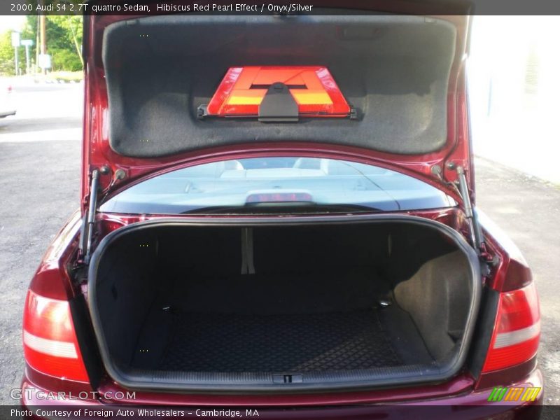 Hibiscus Red Pearl Effect / Onyx/Silver 2000 Audi S4 2.7T quattro Sedan