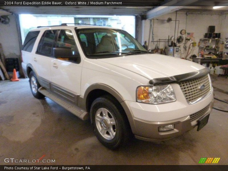 Oxford White / Medium Parchment 2004 Ford Expedition Eddie Bauer