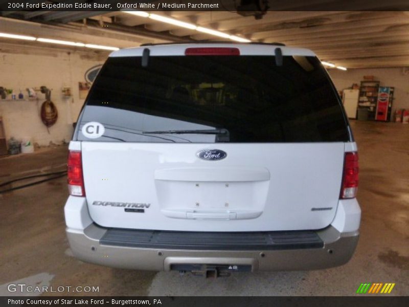 Oxford White / Medium Parchment 2004 Ford Expedition Eddie Bauer
