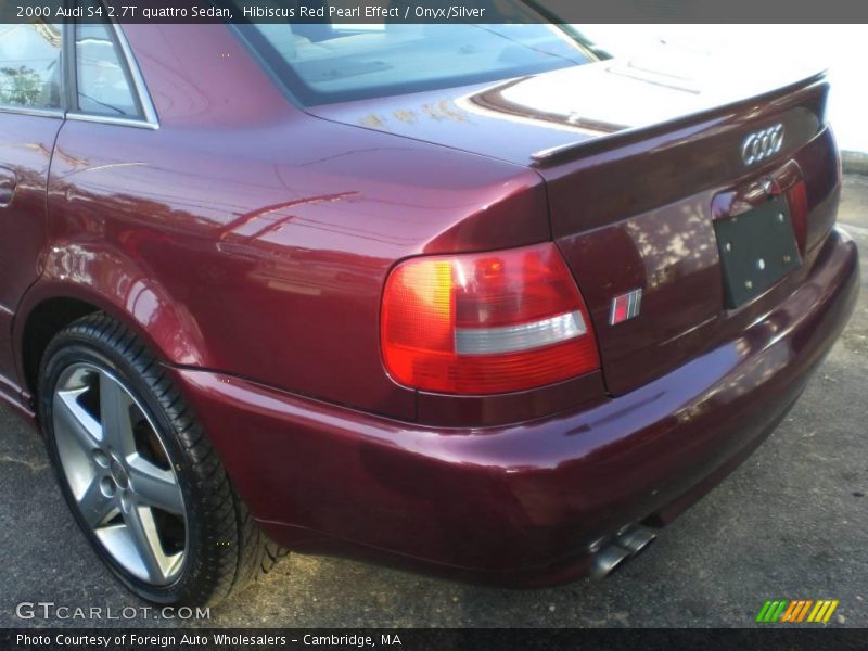 Hibiscus Red Pearl Effect / Onyx/Silver 2000 Audi S4 2.7T quattro Sedan