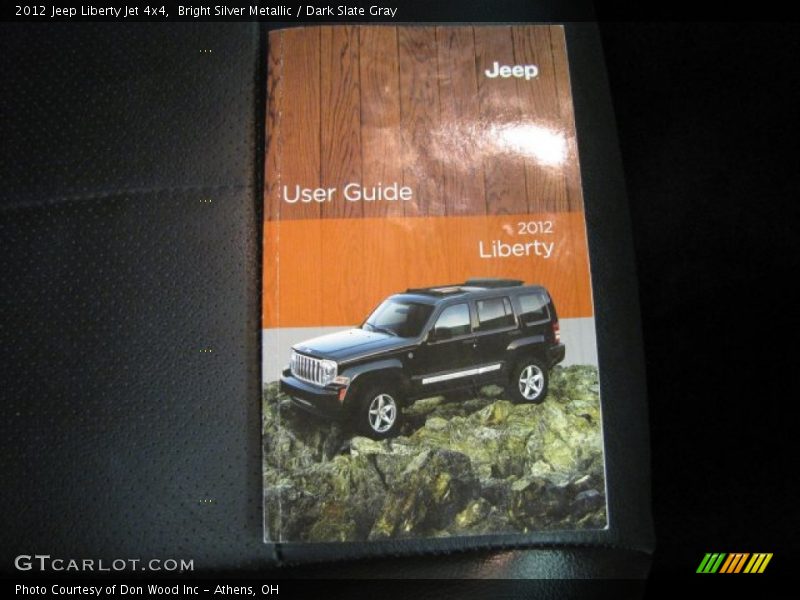 Bright Silver Metallic / Dark Slate Gray 2012 Jeep Liberty Jet 4x4