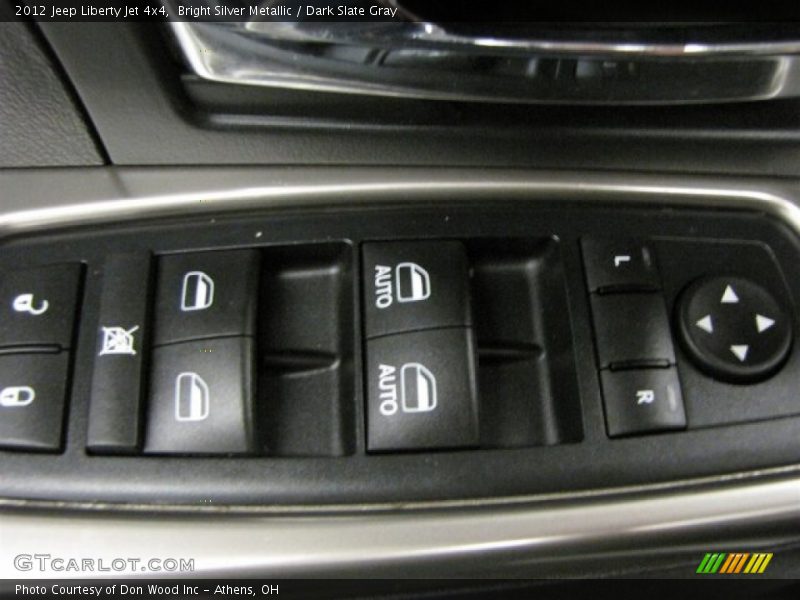 Bright Silver Metallic / Dark Slate Gray 2012 Jeep Liberty Jet 4x4