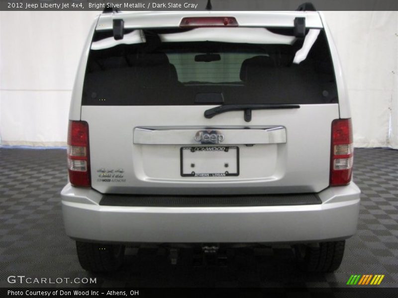 Bright Silver Metallic / Dark Slate Gray 2012 Jeep Liberty Jet 4x4