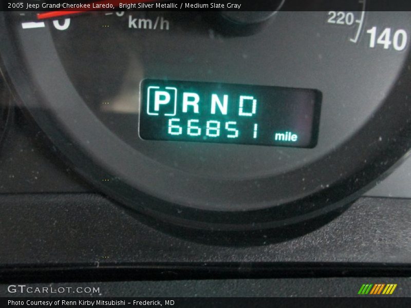 Bright Silver Metallic / Medium Slate Gray 2005 Jeep Grand Cherokee Laredo