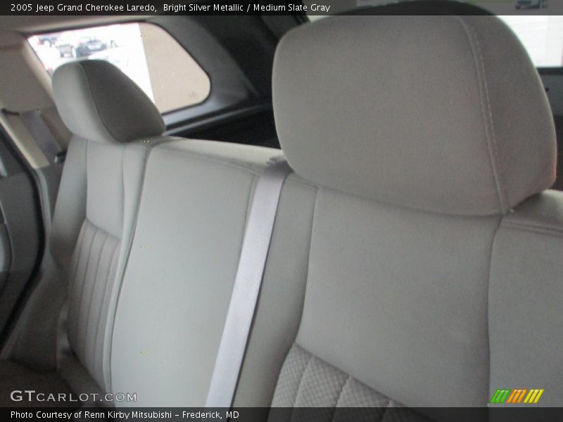 Bright Silver Metallic / Medium Slate Gray 2005 Jeep Grand Cherokee Laredo