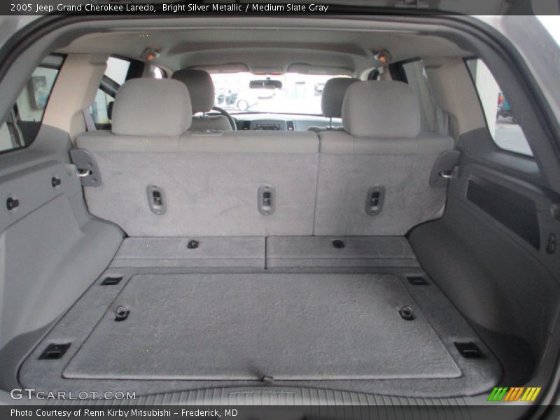 Bright Silver Metallic / Medium Slate Gray 2005 Jeep Grand Cherokee Laredo
