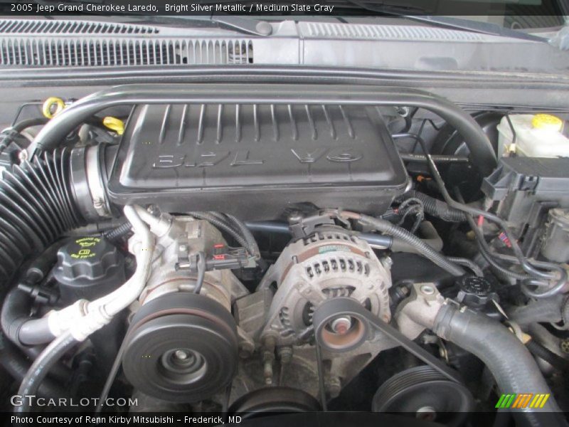 Bright Silver Metallic / Medium Slate Gray 2005 Jeep Grand Cherokee Laredo