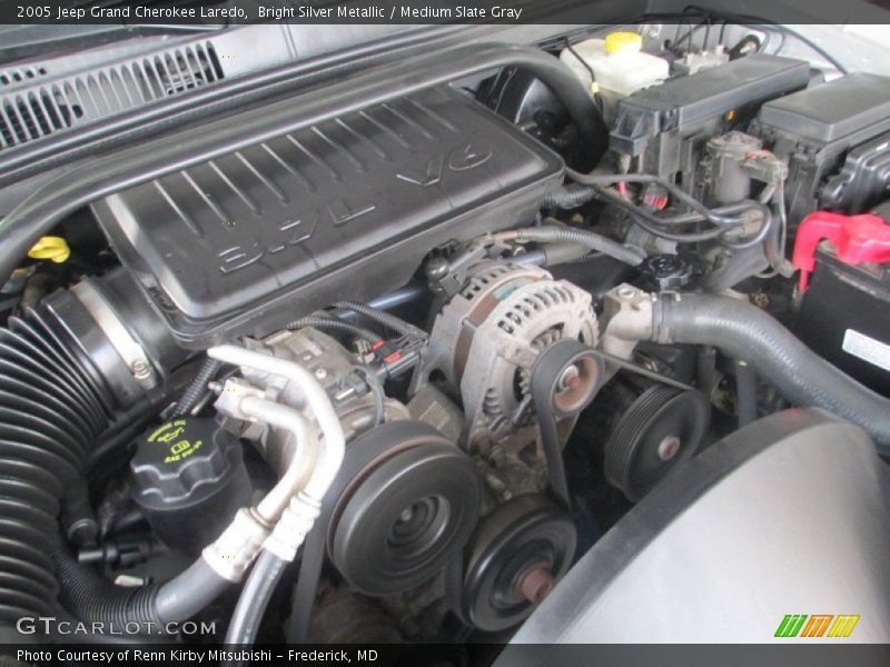 Bright Silver Metallic / Medium Slate Gray 2005 Jeep Grand Cherokee Laredo