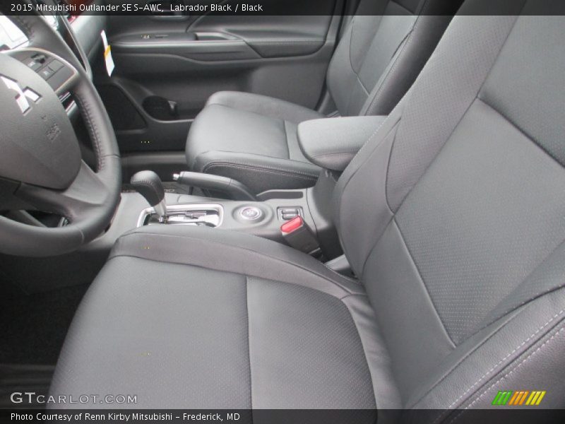 Labrador Black / Black 2015 Mitsubishi Outlander SE S-AWC