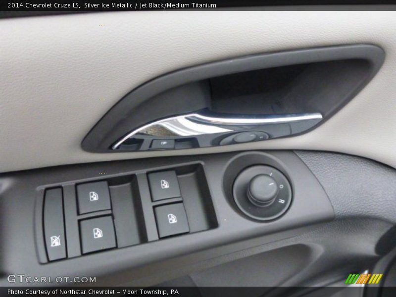 Silver Ice Metallic / Jet Black/Medium Titanium 2014 Chevrolet Cruze LS