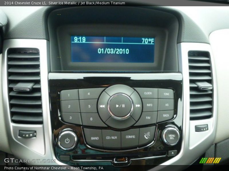 Silver Ice Metallic / Jet Black/Medium Titanium 2014 Chevrolet Cruze LS