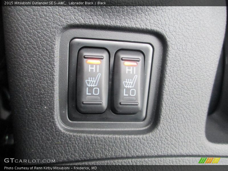 Labrador Black / Black 2015 Mitsubishi Outlander SE S-AWC