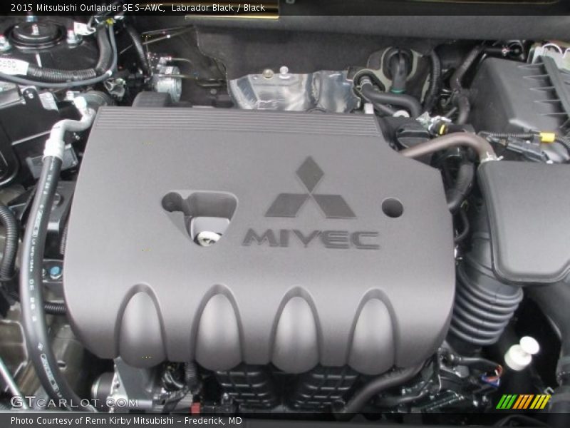 Labrador Black / Black 2015 Mitsubishi Outlander SE S-AWC