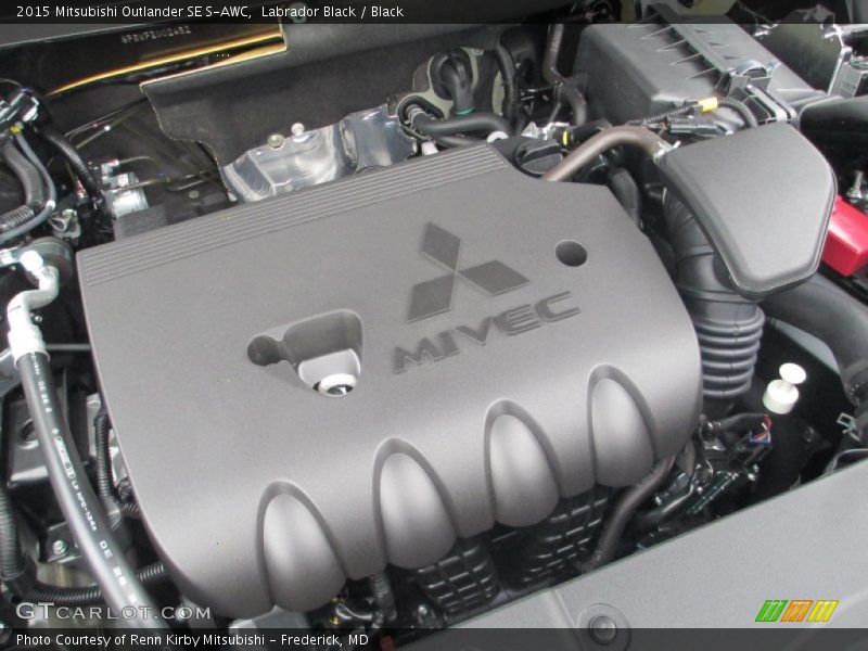 Labrador Black / Black 2015 Mitsubishi Outlander SE S-AWC