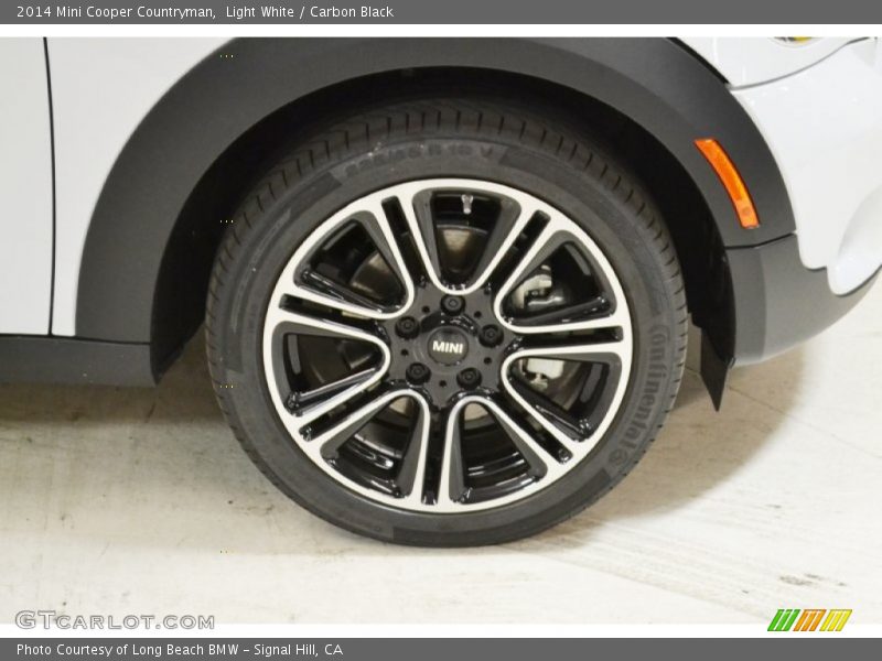 Light White / Carbon Black 2014 Mini Cooper Countryman