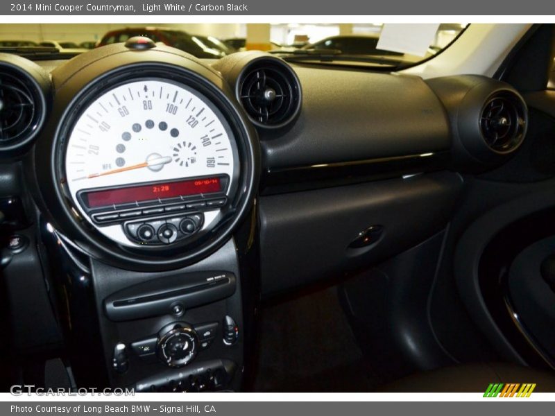 Light White / Carbon Black 2014 Mini Cooper Countryman
