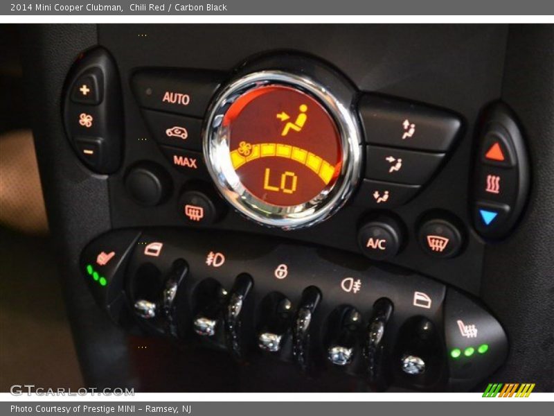 Chili Red / Carbon Black 2014 Mini Cooper Clubman
