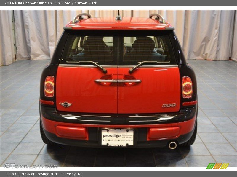 Chili Red / Carbon Black 2014 Mini Cooper Clubman