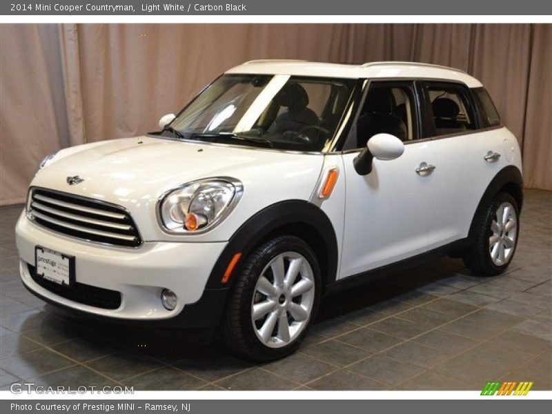 Light White / Carbon Black 2014 Mini Cooper Countryman
