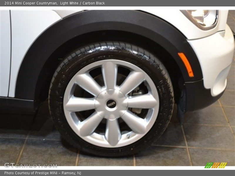 Light White / Carbon Black 2014 Mini Cooper Countryman