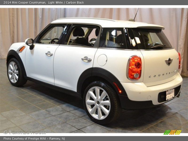 Light White / Carbon Black 2014 Mini Cooper Countryman