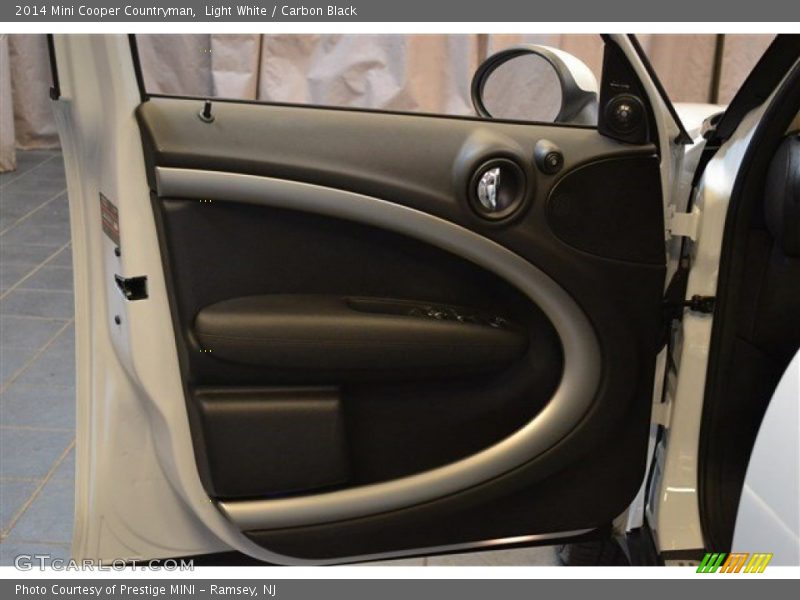 Light White / Carbon Black 2014 Mini Cooper Countryman