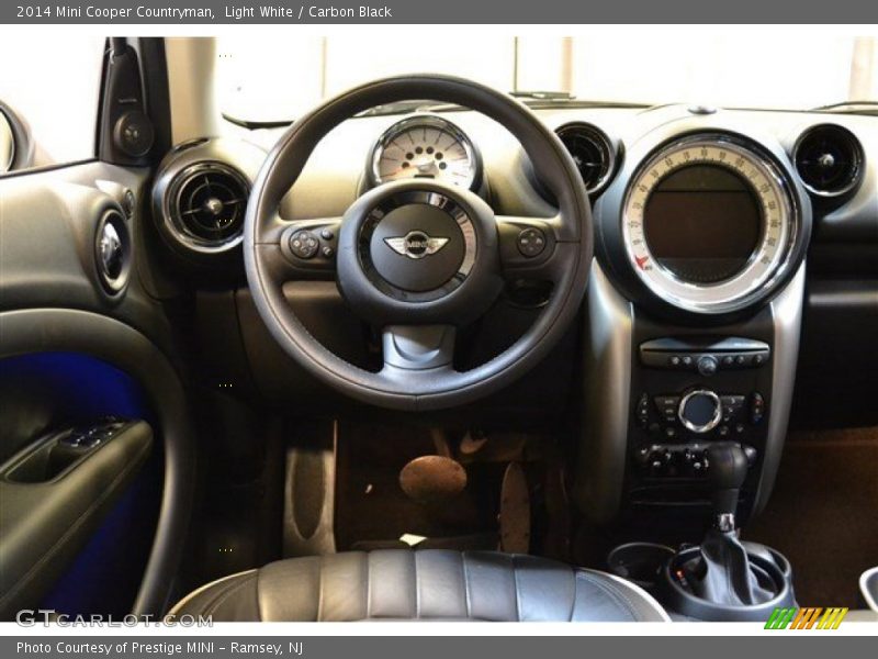 Light White / Carbon Black 2014 Mini Cooper Countryman