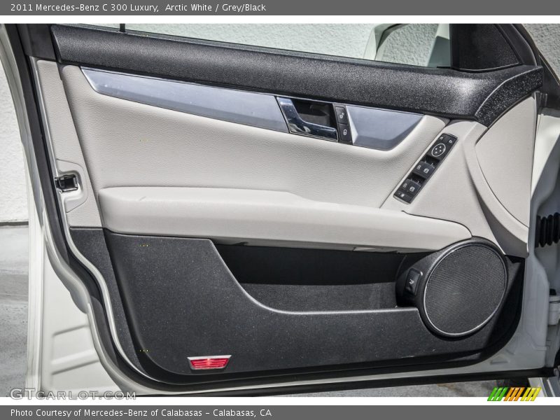 Arctic White / Grey/Black 2011 Mercedes-Benz C 300 Luxury