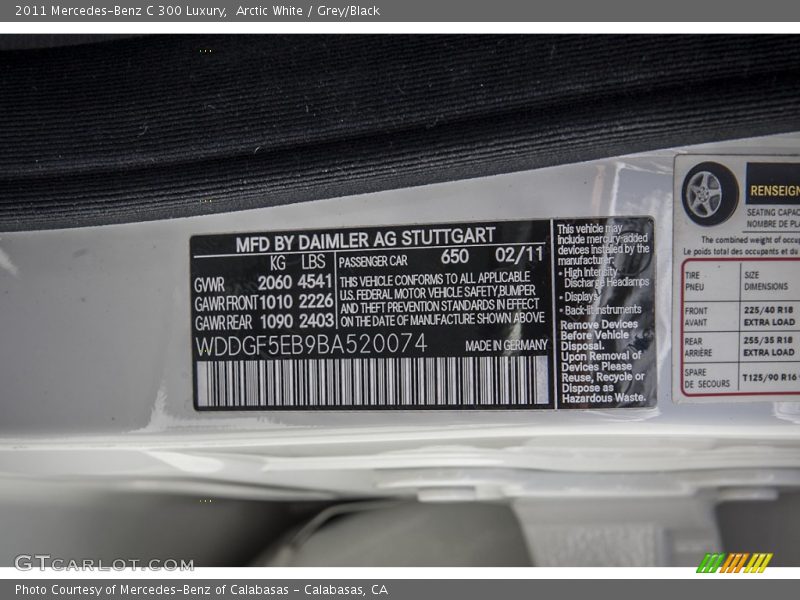 Arctic White / Grey/Black 2011 Mercedes-Benz C 300 Luxury