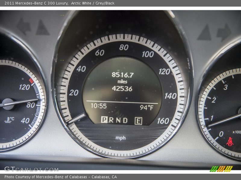 Arctic White / Grey/Black 2011 Mercedes-Benz C 300 Luxury