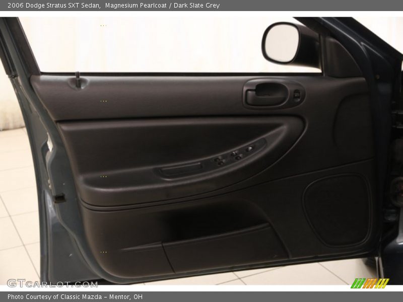 Magnesium Pearlcoat / Dark Slate Grey 2006 Dodge Stratus SXT Sedan