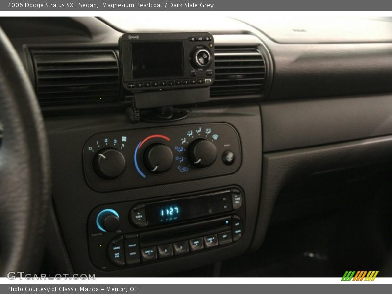 Magnesium Pearlcoat / Dark Slate Grey 2006 Dodge Stratus SXT Sedan