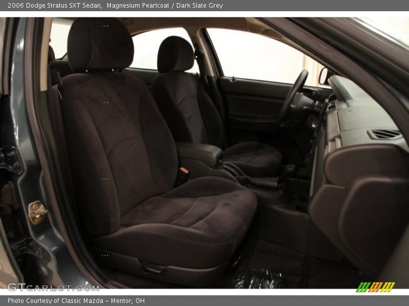 Magnesium Pearlcoat / Dark Slate Grey 2006 Dodge Stratus SXT Sedan