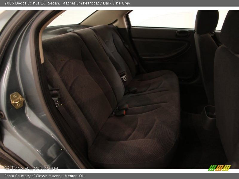 Magnesium Pearlcoat / Dark Slate Grey 2006 Dodge Stratus SXT Sedan