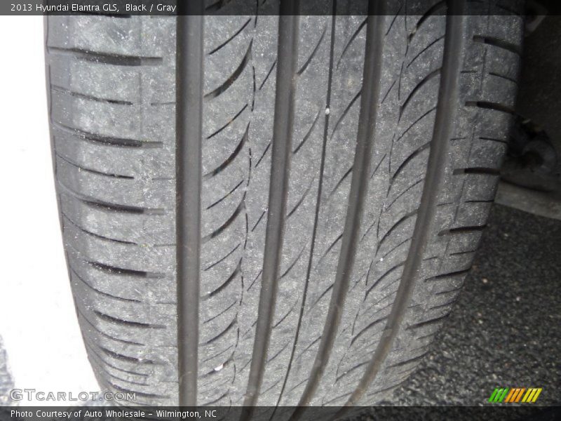Black / Gray 2013 Hyundai Elantra GLS